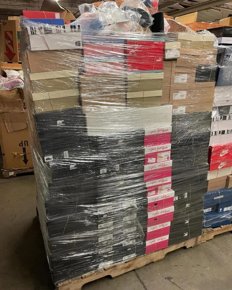 WhatsApp-Image-2025-06-25-at-15.17.43-768x960-1.webp Mixed Sneakers Shoes Pallets - Image 1