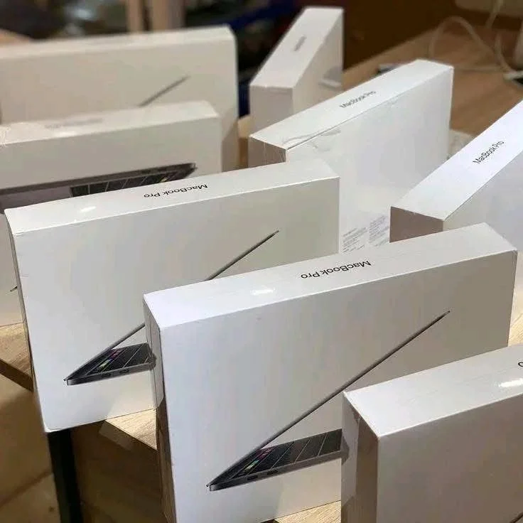 apple-macbook-pro-2019-pallet-liquidation-1.webp MacBook Air/Pro Pallets - Image 1
