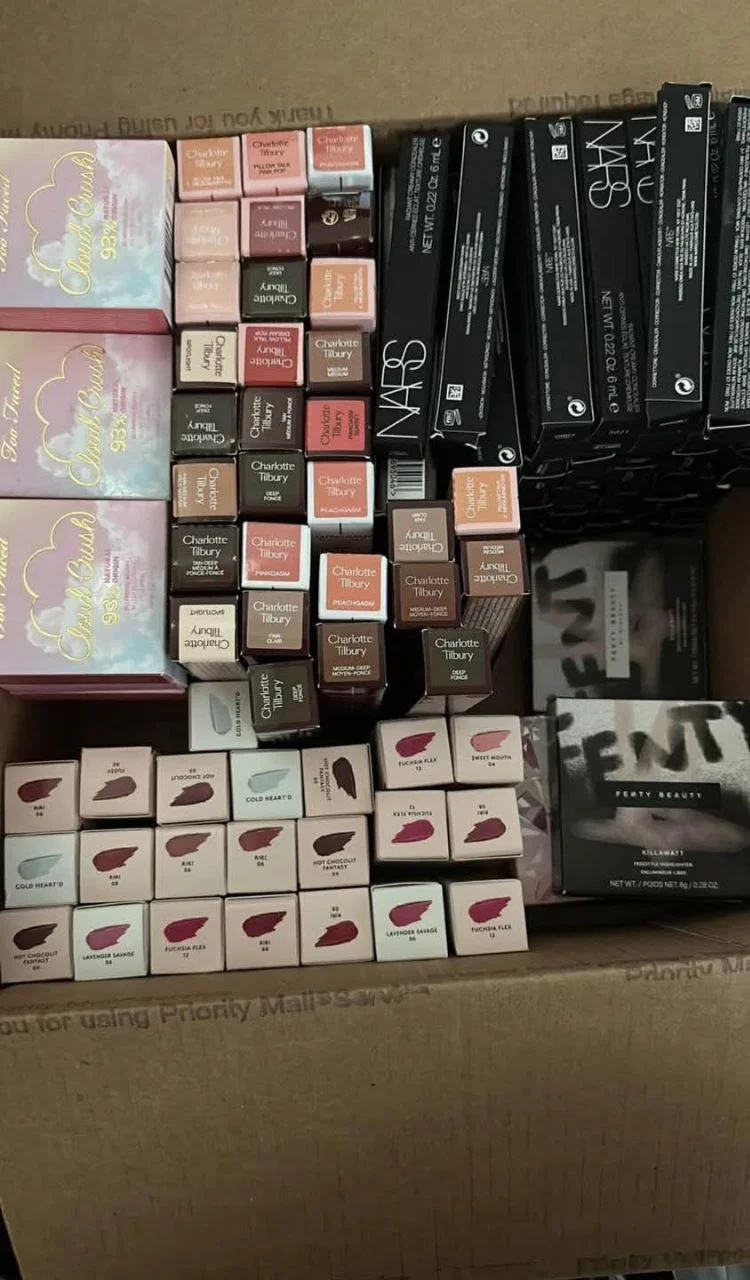 ss1.webp High-End Cosmetics Mixed Pallet (Sephora Brands) - Image 1